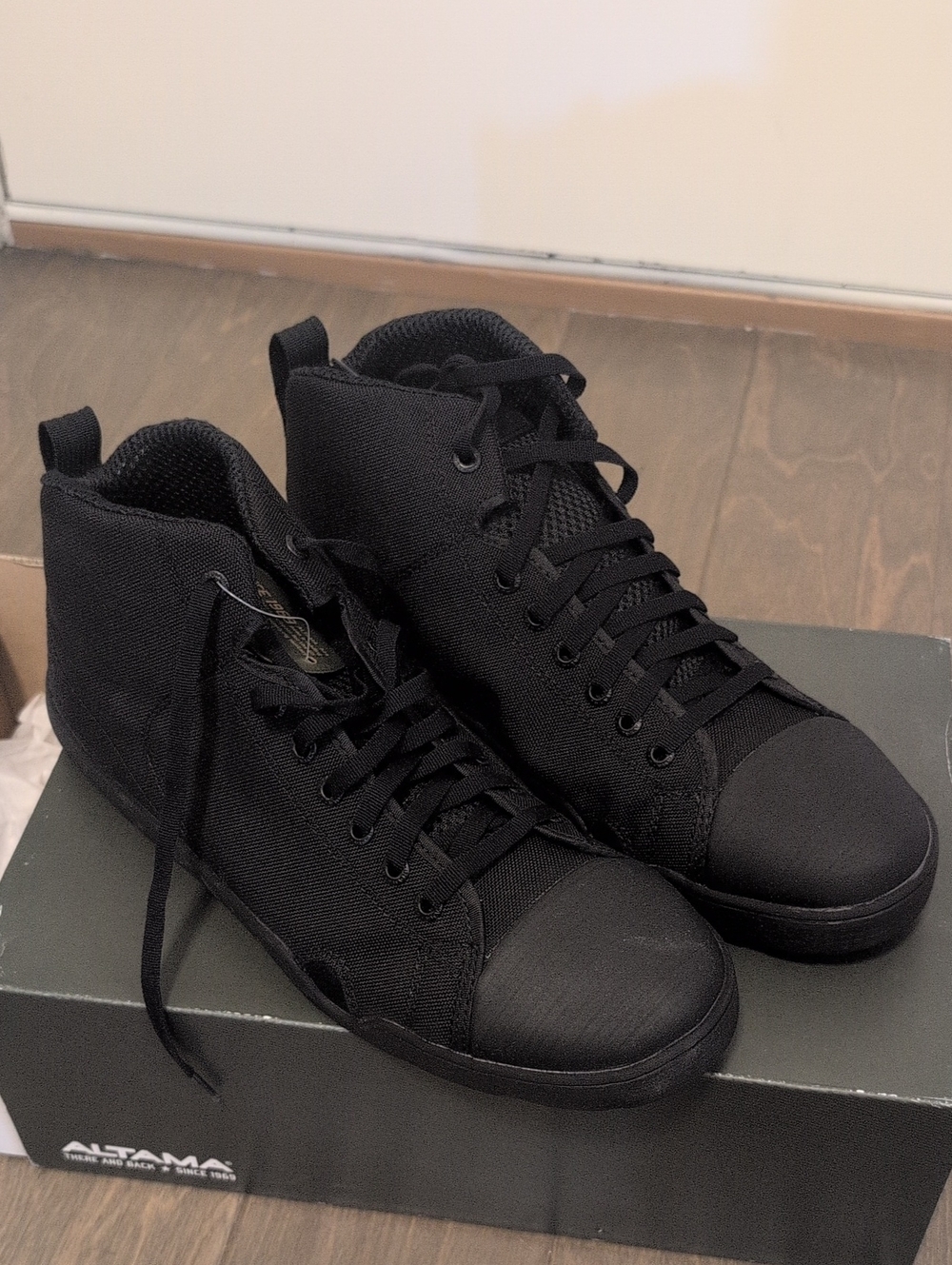 Men's Black High-Top Canvas Sneakers